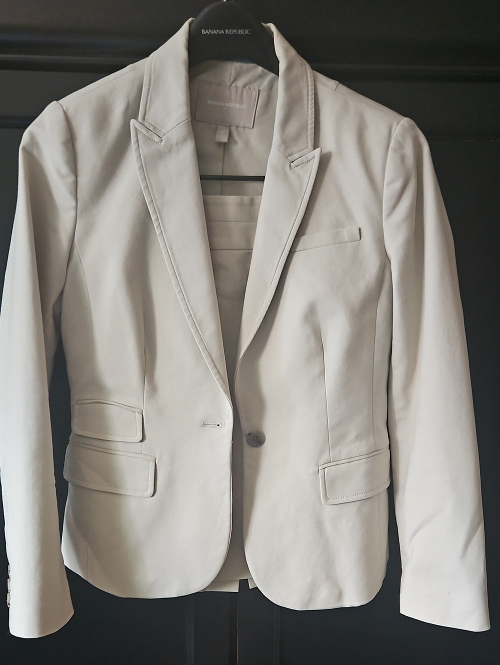 Banana Republic 2 Piece Khaki Skirt Suit Set